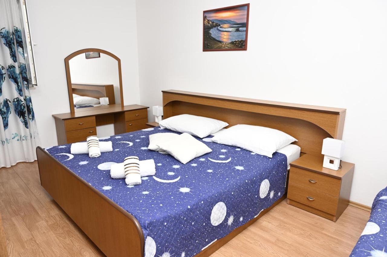 Apartments "Sea View" Miki & Ivana Bol Luaran gambar